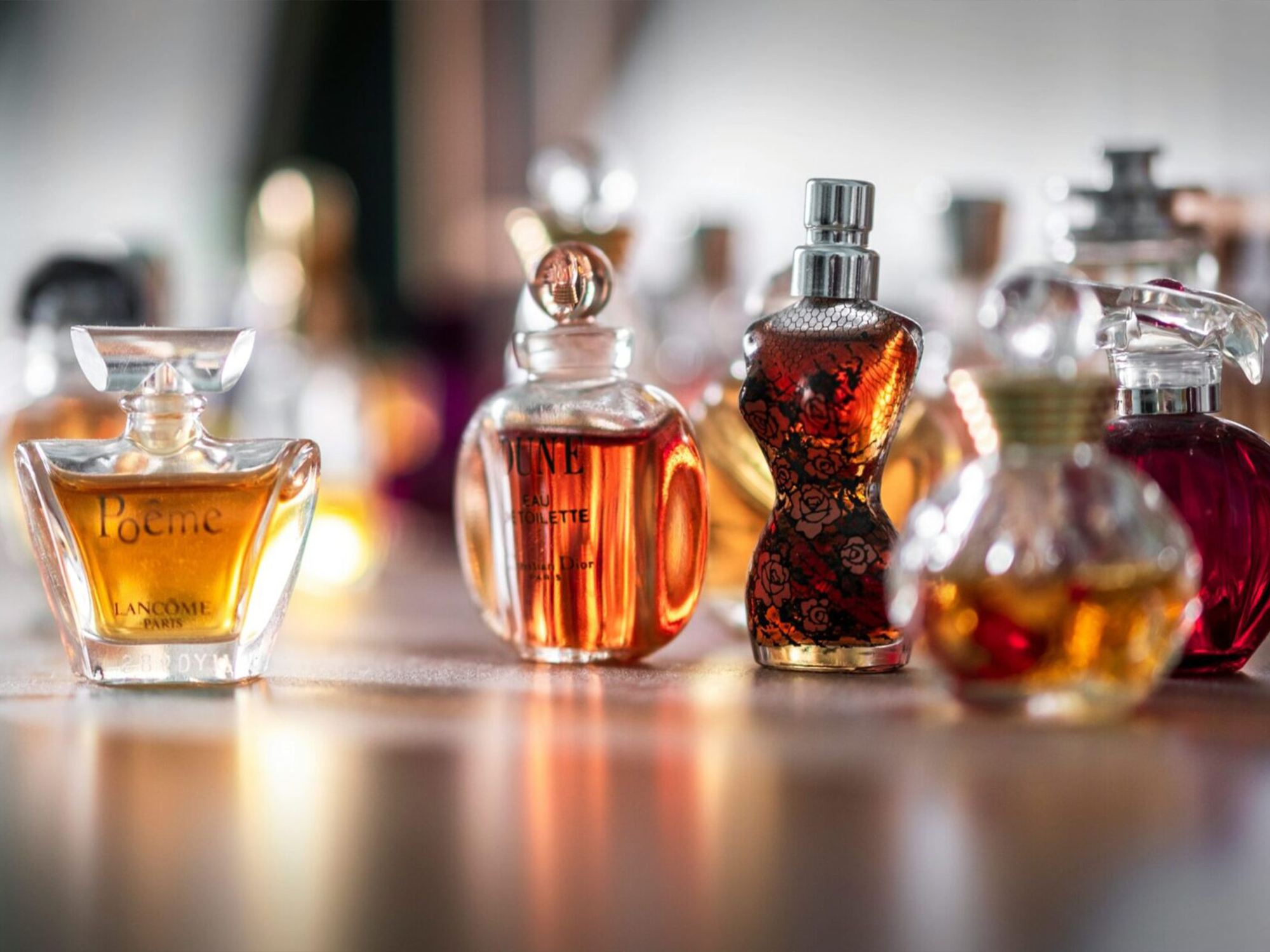 Come spedire profumi e cosmetici