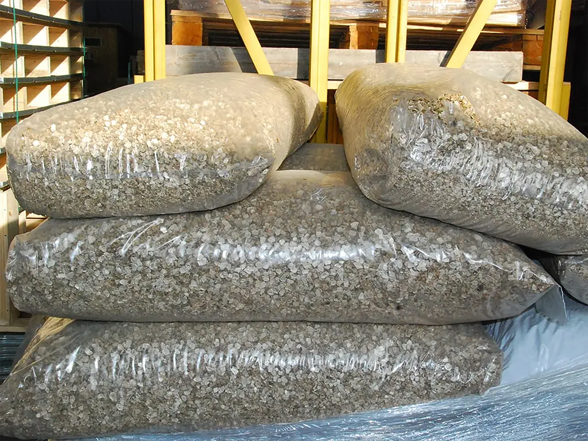 vermiculite-materiale-assorbente-in-sacchi-Cefis-Srl