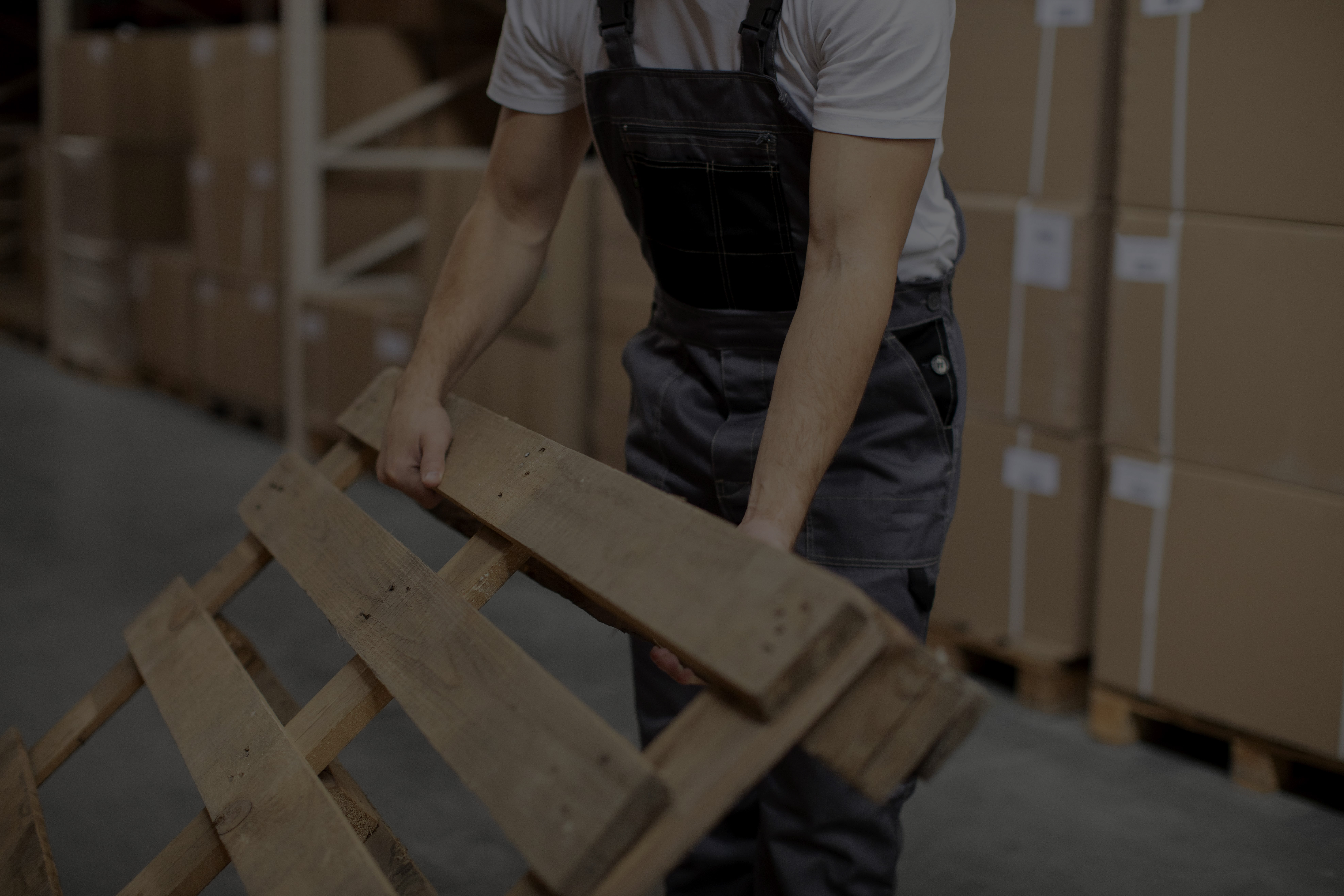Paretali in legno -Massimizza l’efficienza del tuo imballaggio con le nostre sponde pieghevoli in legno HT.