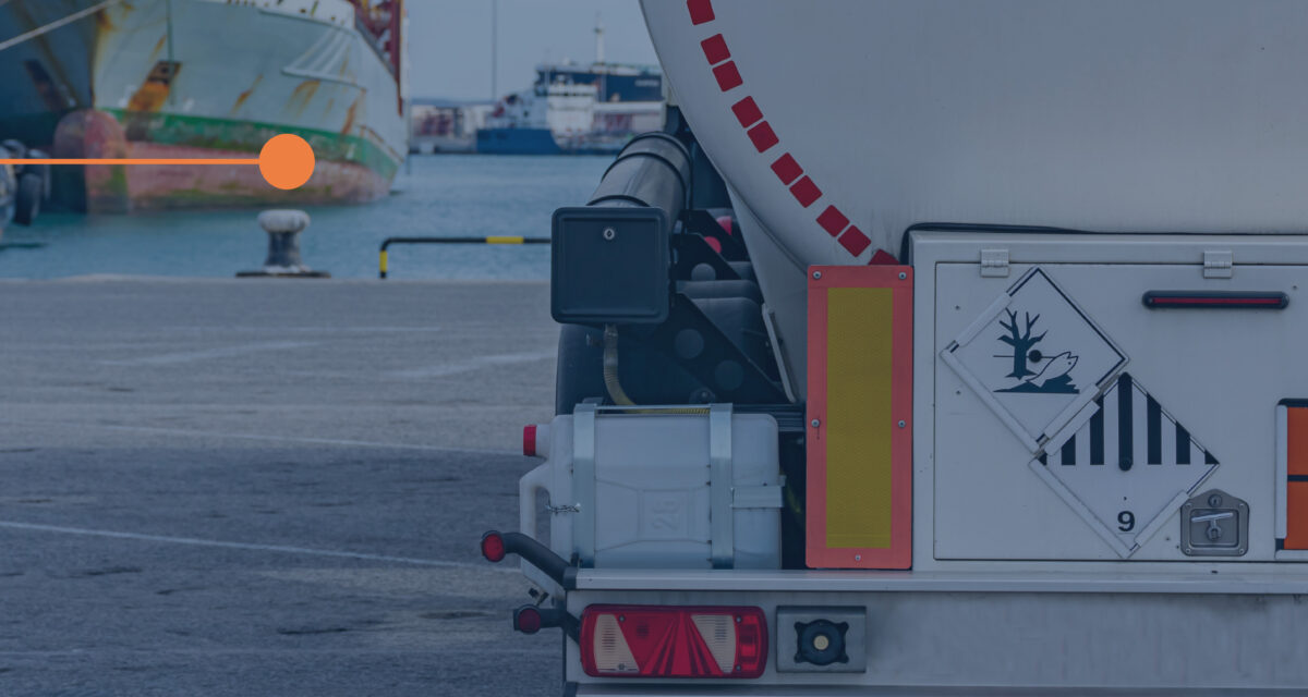 5 merci pericolose di uso comune: come spedirle in sicurezza via strada e aereo