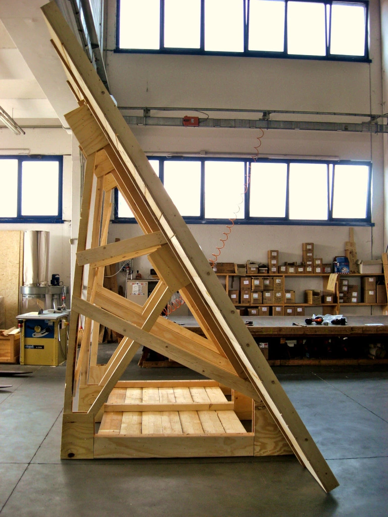 Cassa in legno HT su misura per imballaggio vetrata artistica Cefis Srl