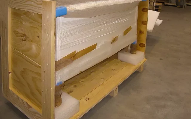 Casse in legno HT su misura per imballaggio Cefis Srl