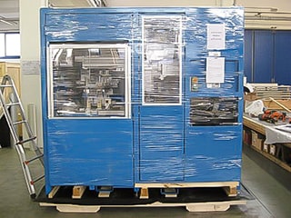 Imballaggio merce voluminosa macchinari per laboratori Cefis srl imballaggi industriali