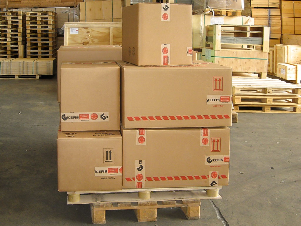 Materiali vari per imballaggio scatole cartone Cefis srl imballaggi industriali