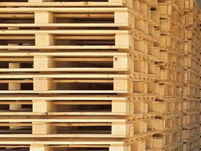I nostri pallet in legno HT sono realizzati con legname FitOk a norma Fao Ispm15 e quindi sono esportabili in tutto il mondo